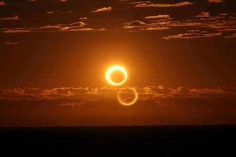 Eclipse annulaire du Soleil photographiée par Nicole Hollenbeck