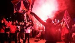Vidéos : la fête du sacre gâchée par des fans du PSG