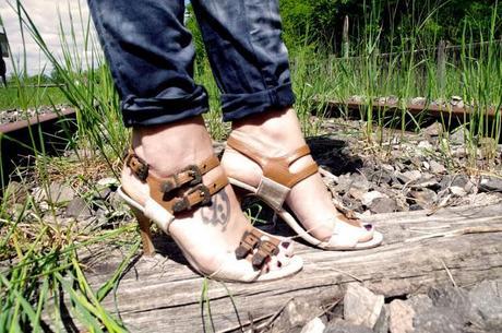 On the Railway to Sun