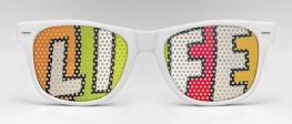 life wayfarer party sunglasses by eyepster Un accessoire parfait pour voir la vie en couleurs