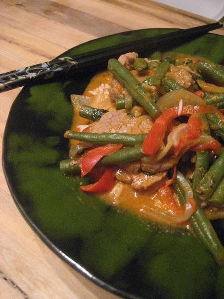 Filet de porc sauté au cari à la thaïe
