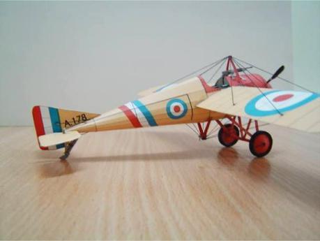Papercraft Maurane Saulnier type N