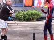 Spidey face Rhino dans Amazing Spider-Man