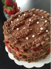 Gâteau aux fraises et au chocolat facile