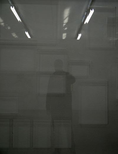 le photographe (trois niveaux de gris)