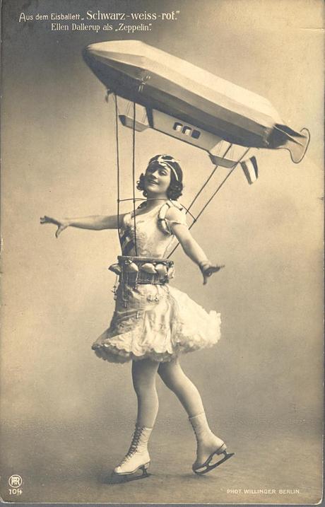 Image insolite du passé: la danseuse Zeppelin