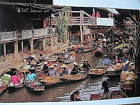 le-marche-flottant 0417 1