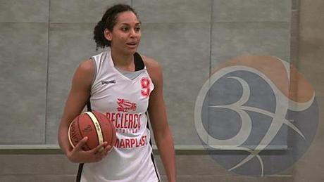 Melissa-DENNETT--Waregem-_basketfeminin.com.jpg