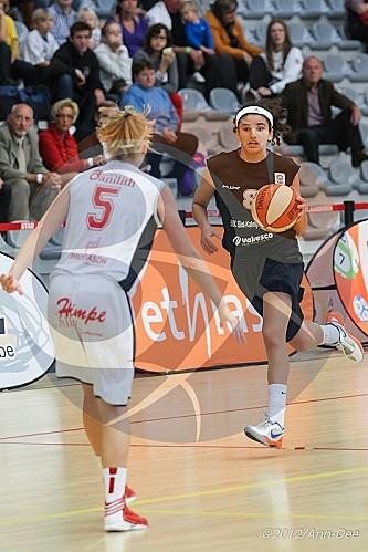 Hind BEN ABDELKADER (Ste Catherine) Ann-Dee LAMOUR