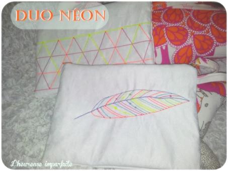 Néon Plume & Néon Triangles