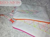 Néon Plume Triangles