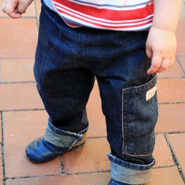 jeans bebe DIY : transformez un jean en jean pour petit enfant