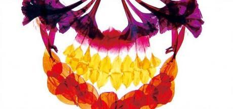 Sculptures du mois n°13 nishinihon-japanese-funeral-service-ad-3-600x283