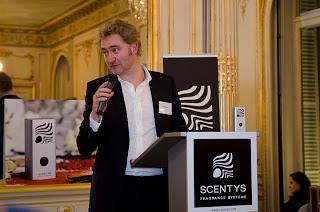 Scentys présente un nouveau mode de diffusion de parfums d'ambiance.