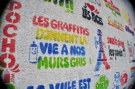Les Graffitis Donnent la Vie à Nos Murs Gris