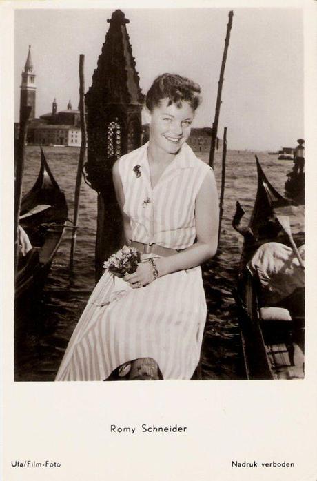 Romy Schneider sur le molde de San Marco - 1957