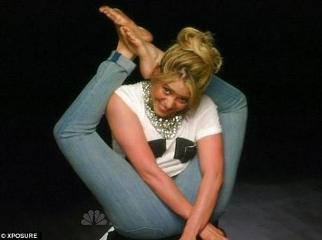 LE YOGA DE SHAKIRA ET KOURTNEY KARDASHIAN