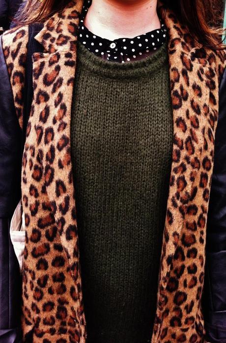 La veste léopard.