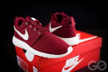 nike rouge roshe