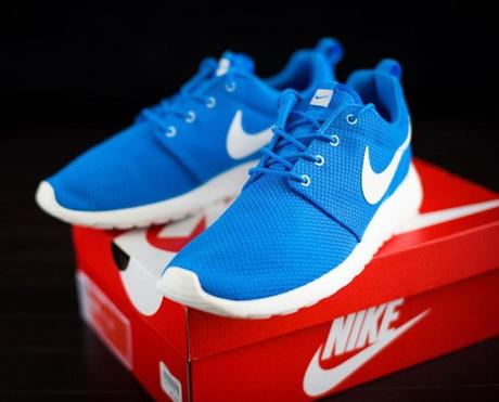 nike-roshe-run-hero-blue-2