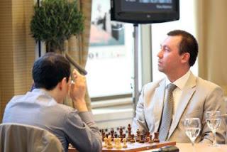 Ronde 7 : Rustam Kasimdzhanov (2699) 0-1 Gata Kamsky (2741) - Photo © Anastasia Karlovich 