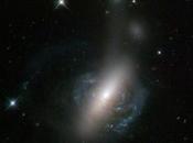 astronomes photographié étreinte deux galaxies