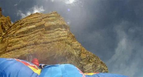 Le saut vertigineux de Valery Rozov 