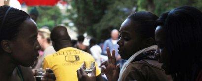 Appel à dons • Verres à thé & théières