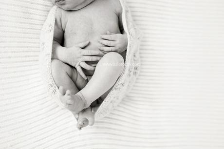 Séance photos nouveau-né Paris : Esmée