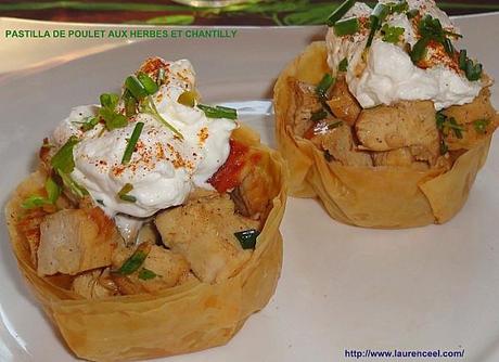 PASTILLA DE POULET AUX HERBES ET CHANTILLY