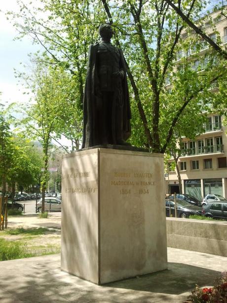 Stèle de Liautey à PAris 