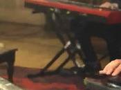 Mika pêche dans nouveau clip