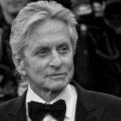 Le cancer de Michael Douglas est du à la pratique des cunnilingus