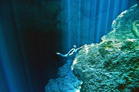 Saenz-de-Santamaria-Cenotes-Freediving-01