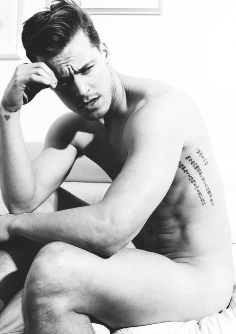 BEAU comme un Gars qui Fronce 2