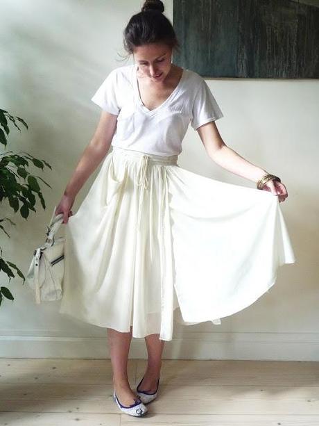 LOOK DU JOUR: BLANC COMME NEIGE...PAR HAYLEY