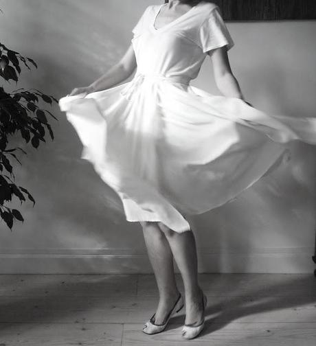 LOOK DU JOUR: BLANC COMME NEIGE...PAR HAYLEY