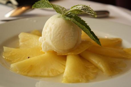 Les Grandes Marches Carpaccio danannas sirop vanillé citron vert 02