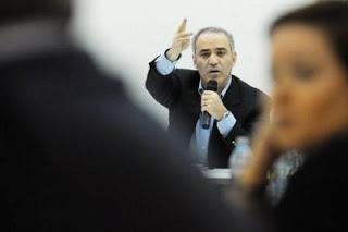  Garry Kasparov le 24 novembre 2012 à Moscou - Photo AFP - Andrey Smirnov 