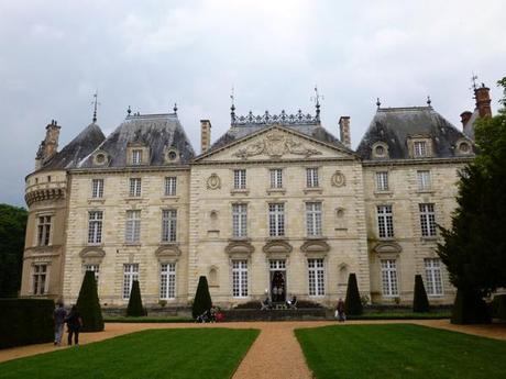 Mademoiselle aux jardins… du Château du Lude