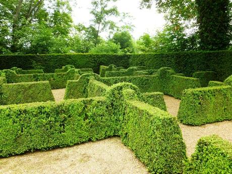 Mademoiselle aux jardins… du Château du Lude