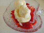 Coupe glace poire maison fraises fraîches
