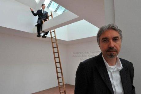 Золото на память раздают в павильоне России на Венецианской биеннале