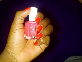 Du vernis sur mes ongles!!