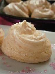 Meringues à la barbe à papa et noix de coco OLYMPUS DIGITAL CAMERA