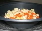 TROIS ETAGE, EMINCE DINDE SAUCE MOUTARDE, POMMES TERRE CAROTTES