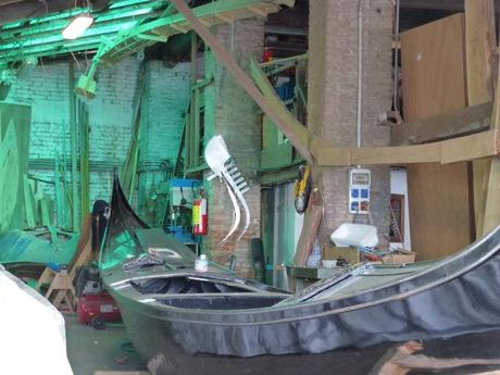 Gondoles sens dessus dessous