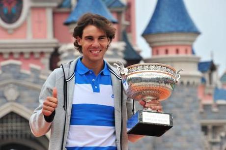 Rafael Nadal fête sa victoire à Roland Garros à Disneyland Paris