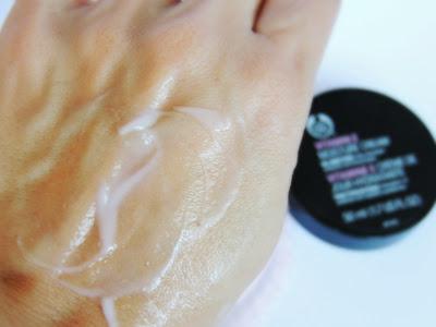 Une crème rose toute légère pour l'été