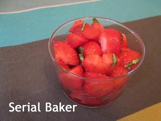 Salade de fraises au basilic
